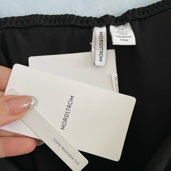 Nordstrom Silk Tank Black - Picture 4 of 5